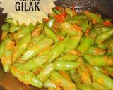 Foto langkah ke 4 dari resep Tumis Buncis Pedas.