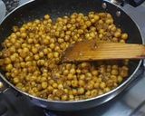 आलू टिक्की छोले चाट (Aloo Tikki Chhole Chaat Recipe in Hindi) रेसिपी चरण 1 फोटो
