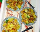 A picture of step 3 of Alu chaat.