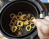 A picture of step 3 of Karela Chips in Air Fryer.