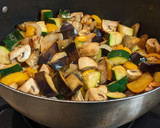 Foto del paso 4 de la receta: Cazuela de verduras en seco