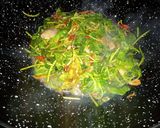 Foto langkah ke 5 dari resep Tumis Kangkung Nikmat Istimewa.