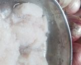 A picture of step 1 of Anday Aloo Ka Saalan.