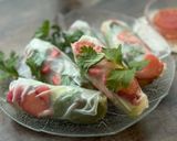 A picture of step 3 of Spring Rolls with Strawberry.