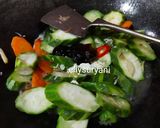 Foto langkah ke 8 dari resep Tumis Oyong Wortel plus Teri Nasi.