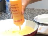 જલેબી (Jalebi Recipe In Gujarati)