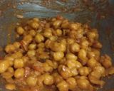 A picture of step 4 of Amritsari chole.