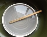 Foto del paso 1 de la receta: Brochetas de cerdo afrutadas con mostaza y miel de romero