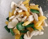 Hình bước làm 1 của món Salad Nui Ống Trộn Ức Gà Rau Củ Healthy