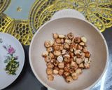 Hình bước làm 1 của món Sữa gạo hạt sen