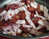 Foto del paso 3 de la receta: Lentejas guisadas 🍲con carne y chorizo colorado