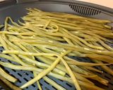 Foto del paso 2 de la receta Bacalao con tomate y espaguetis de judías verdes