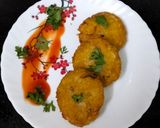 A picture of step 5 of Crispy Puffed Rice and Onion Patties.