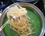 Foto del paso 3 de la receta: Espagueti en salsa de espinacas