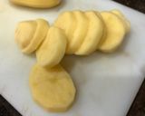 Foto del paso 4 de la receta: Filetes de bacalao confitado con base de patata panadera