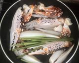 Hình bước làm 1 của món Càng ghẹ xào me