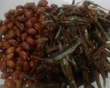 Foto langkah ke 1 dari resep Sambel goreng teri kacang.