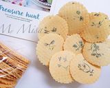 Hình bước làm 2 của món Bánh quế kẹp ngò