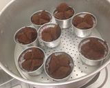 Foto langkah ke 5 dari resep Bolu kukus coklat.