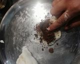 चॉकलेट चंद्र मोदक (chocolate chandra modak recipe in marathi) रेसिपी स्टेप 2 फोटो