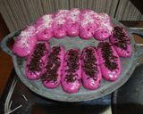Foto langkah ke 4 dari resep Pukis Buah Naga.