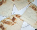 A picture of step 5 of Chicken with pita bread.