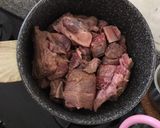Foto langkah ke 2 dari resep Sop Iga Sapi Empuk Maknyus 🥩.
