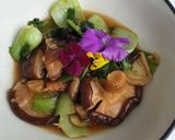 Foto langkah ke 2 dari resep Shitake oyster sauce & Pok choy.