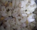 व्हाइट सॉस मैकरॉनी पास्ता(White sauce macaroni pasta recipe in Hindi) रेसिपी चरण 2 फोटो