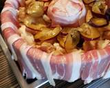 Rakott juhtúrós-almás csirkemell baconbe csomagolva recept lépés 4 foto