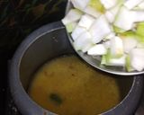 লাউ দিয়ে মুগ ডাল(lau diye moog dal recipe in Bengali) রেসিপির ধাপ 5 ছবি