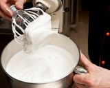 Liszt nélküli máktorta recept fázis 3 fotója