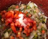A picture of step 2 of Paneer Bhurji.