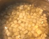 Hình bước làm 3 của món Chè sake hạt sen