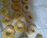 Foto langkah ke 5 dari resep Donat UBI empuk.