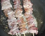 A picture of step 3 of Gizzard kebabs (sunakimo).
