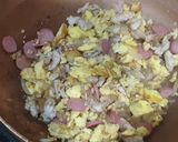 Foto langkah ke 3 dari resep Kwetiau Goreng Ayam Sosis.