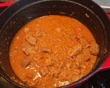 A picture of step 7 of Mughlai karahi Gosht.