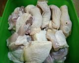 Foto langkah ke 2 dari resep Ayam goreng bumbu kuning.