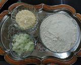 दूधी चे थेपले (dudhi thepale recipe in marathi) रेसिपी स्टेप 1 फोटो 
