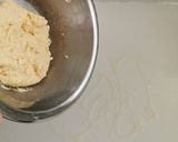 A picture of step 4 of Donuts with sugar Glaze.