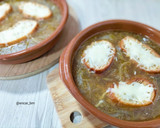 Foto del paso 5 de la receta: Sopa de cebolla fusión
