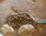 Foto del paso 3 de la receta: Sopa de lentejas con albóndigas de pollo