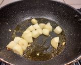 A picture of step 2 of Soya Chunks and Cauliflower Masala (High protein, nutritious).