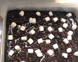 Foto langkah ke 3 dari resep Fudgy & Chewy Brownies.