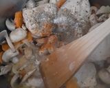 Foto del paso 4 de la receta: Pollo al champiñón