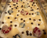 Foto del paso 6 de la receta: Helado de chocolate blanco con frutos rojos bañados en chocolate blanco y sirope de chocolate blanco