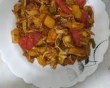 عکس مرحله 4 از دستور مرغ و سیب زمینی سرخ شده