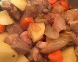 Foto del paso 3 de la receta Estofado de magro con patatas con salsa de curry