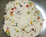 A picture of step 4 of Cheese masala paneer pizza.